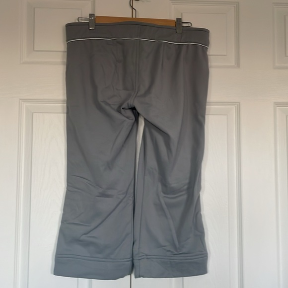 686 Smarty Snowboarding Pants with Detachable Lining System - Picture 4 of 4